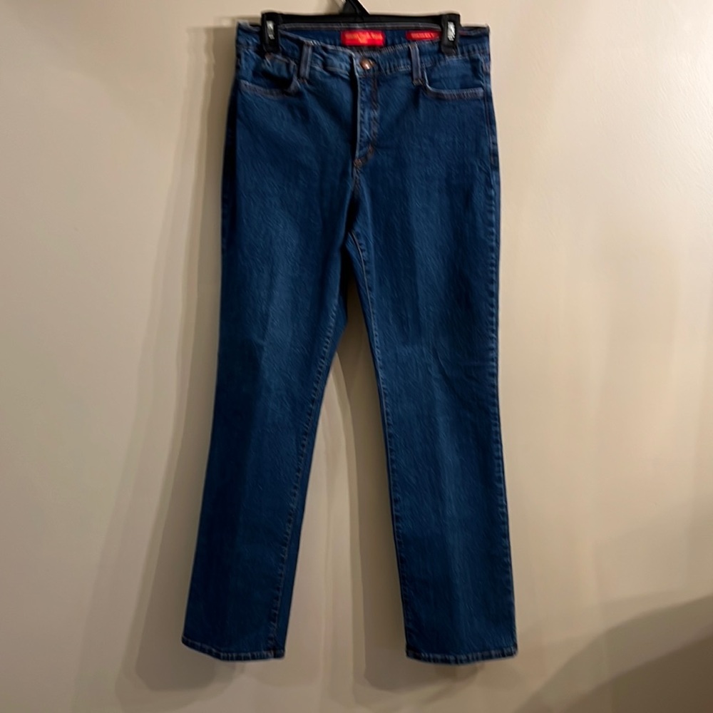 - NYDJ JEANS blue, size 12P excellent condition stretchy, waist 14” length…